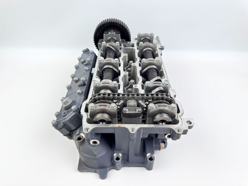 [032157] 2004 Yamaha 225 HP 4 Stroke Outboard Starboard Cylinder Head {mpn} OEM
