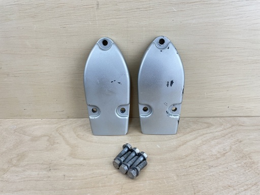 [008439] 1997 Honda 90HP 4 Stroke Outboard Engine Lower Mounting Housing Cover 50111-ZW1-010ZA