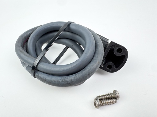 [032176] 2004 Yamaha 225 HP 4 Stroke Outboard Fresh Water Flush Port {mpn} OEM