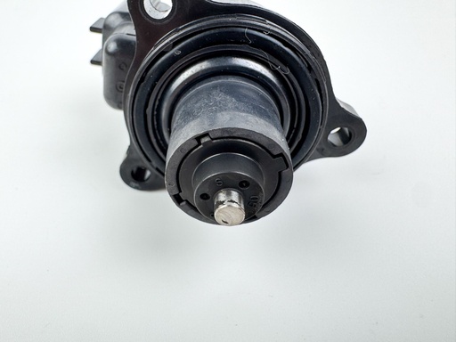 [032198] 2004 Yamaha 225 HP 4 Stroke Outboard Idle Speed Control Valve ISC IAC {mpn} OEM