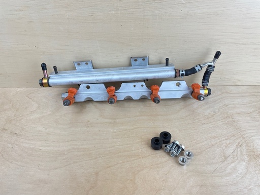 [008447] 2004 Johnson Suzuki 140HP 4 Stroke Outboard Fuel Inector Set 5033708