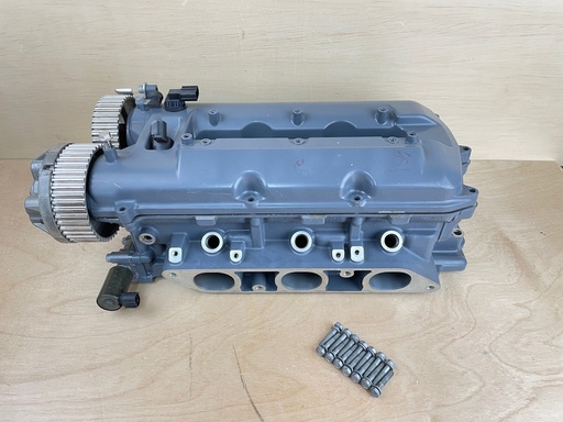 [008473] 2006 Yamaha 250HP 3.3L 4 Stroke Port Cylinder Head Assembly 6P2-11120-01-94