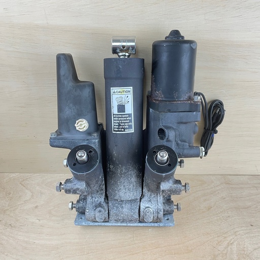 [008542] 2000 Mercury 200HP 2 Stroke Optimax Power Trim & Tilt Unit Assembly 826729T2