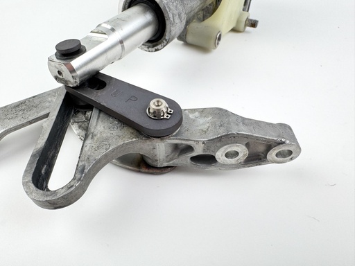 [033308] 2012 Yamaha 300 HP 4 Stroke Outboard Shift Actuator {mpn} OEM
