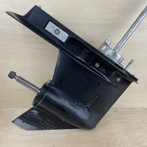 [008585] 2010 Mercury 40HP 4 Stroke Outboard 20" L Lower Unit Gear Case Assembly 8M0086324