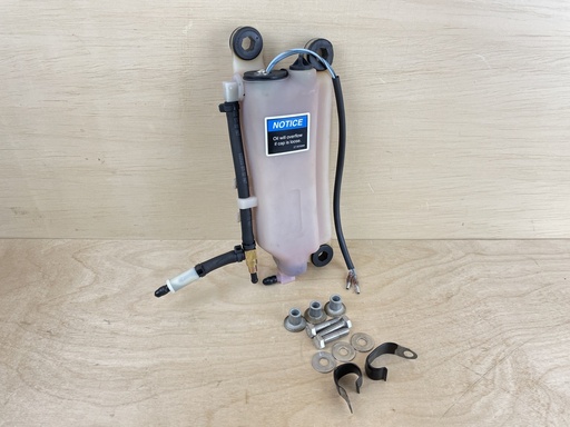 [008611] 2003 Mercury 135HP Optimax 2 Stroke Outboard Oil Tank Reservoir Assembly 8M0063190