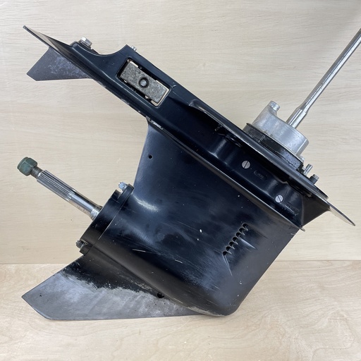 [008652] 2004 Mercury 40HP BF 4 Stroke Outboard 20" Shaft Lower Unit Gearcase 2.33:1 9011G90