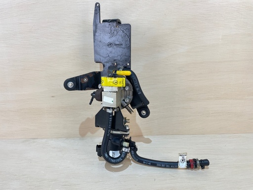 [3059] 2000 Evinrude Ficht 225HP Oil Injector Manifold With Lift Pump 5001505 5000527