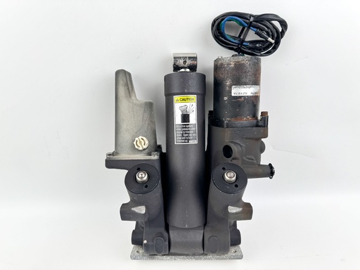 [034775] 2002 Mercury 200 HP 2 Stroke Outboard Power Trim Tilt Unit {mpn} OEM