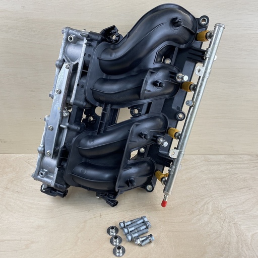 [008729] 2011 Yamaha 150HP 4 Stroke Outboard Air Intake Assembly 63P-14200-42-00