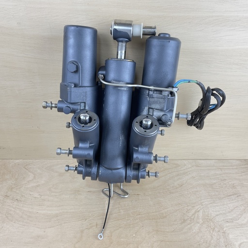 [008769] 2015 Yamaha 250HP 4 Stroke Outboard Power Trim & Tilt Assembly 69J-43800-07-8D