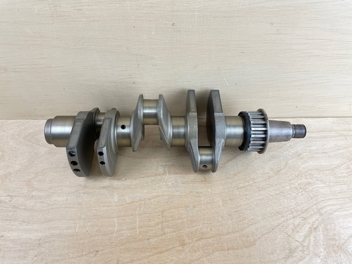 [008783] 2004 Yamaha 40HP 4 Stroke Outboard Crankshaft Assembly 67C-11411-00-00