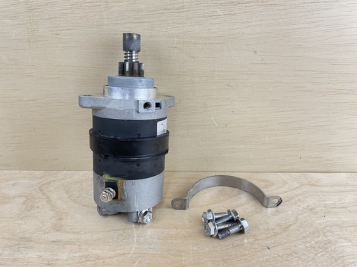 [008832] 2000 Suzuki 50HP 4 Stroke Outboard Starter Motor Assembly 31100-87J00