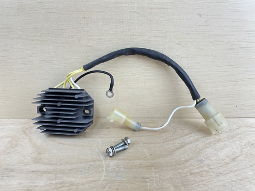[008834] 2000 Suzuki 50HP 4 Stroke Outboard Rectifier & Regulator 32800-87J00