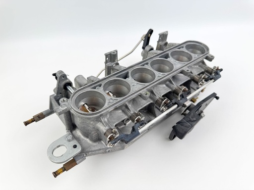 [036574] 2005 Yamaha 300 HP 2 Stroke Outboard Throttle Body Assembly 6D0-13751-01-00