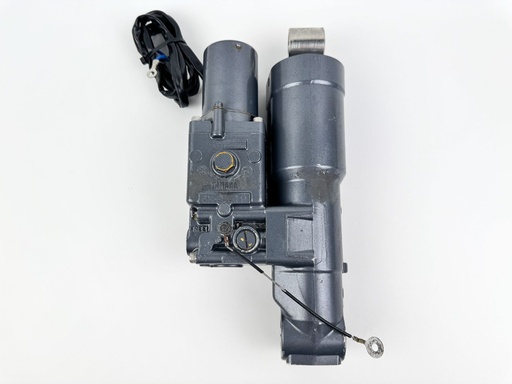 [037525] 2003 Yamaha 90 HP 4 Stroke Outboard Power Trim Tilt Unit {mpn} OEM