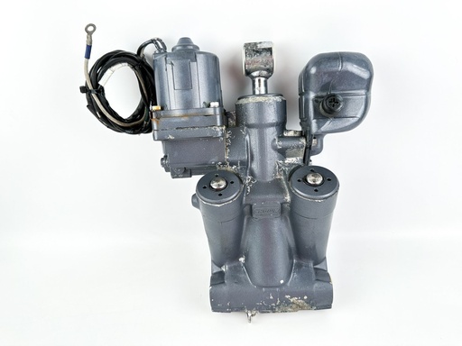 [037869] 2004 Yamaha 150 HP 2 Stroke Outboard Power Trim Tilt Unit {mpn} OEM
