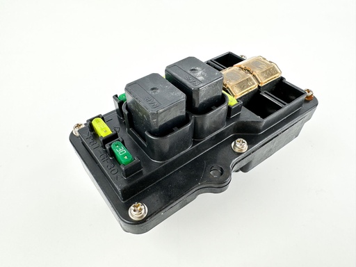 [038096] 2004 Yamaha 150 HP 2 Stroke Outboard Fuse Box {mpn} OEM