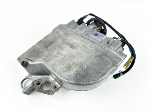 [038177] 2004 Yamaha 150 HP 2 Stroke Outboard VST Float Chamber Assembly {mpn} OEM