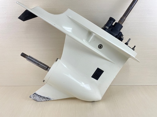 [009040] 2018 Suzuki 90HP DF90 Outboard 20" Lower Unit Gear Case 55110-87L31-Y5S