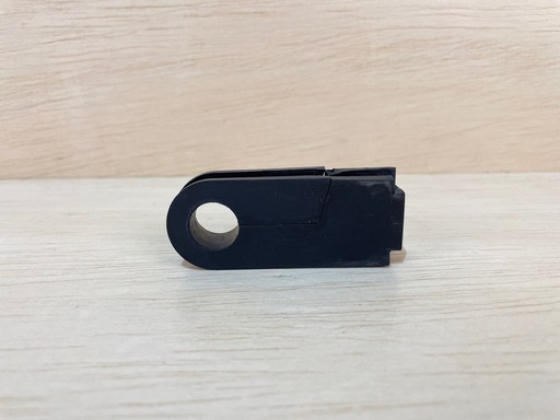 [3074] 2008 Evinrude Etec 115HP Lower Cowling Grommet Trim Wiring 0350771