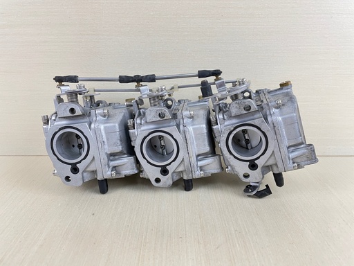 [009115] 1997 Yamaha 40HP 2 Stroke Outboard Top Bottom Middle Carburetor Set