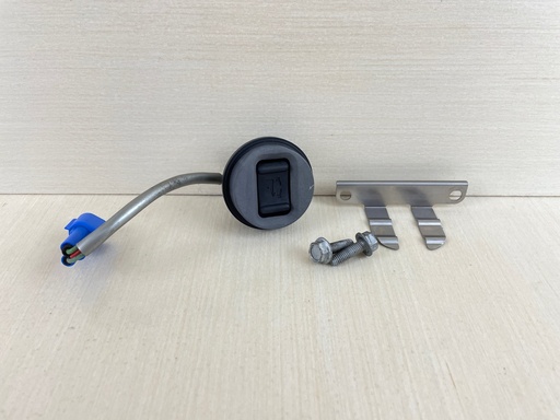 [009130] 2002 Yamaha 60HP 4 Stroke Outboard Power Trim & Tilt Switch 63D-82563-10-00