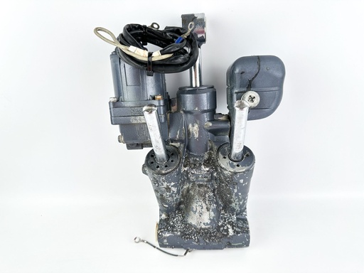 [039841] 2004 Yamaha 200 HP 2 Stroke Outboard Power Trim Tilt Unit {mpn} OEM