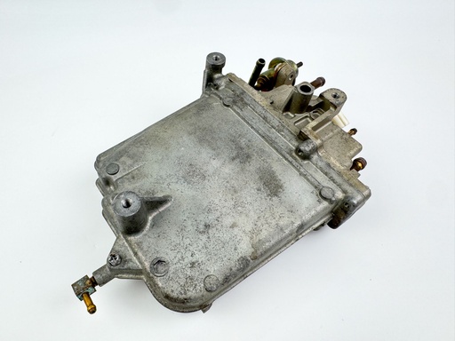 [040056] 2005 Yamaha 150 HP 4 Stroke Outboard VST Float Chamber Assembly {mpn} OEM