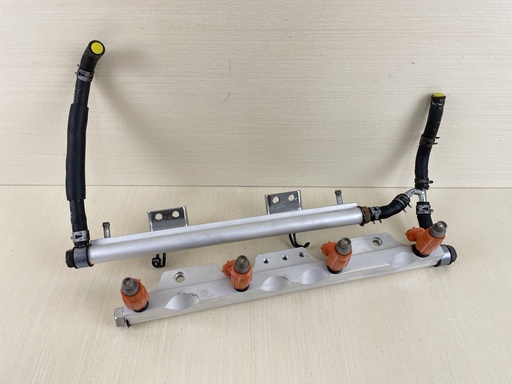 [009273] 2008 Suzuki 115HP 4 Stroke Outboard Fuel Injector Set With Delivery Pipe 15710-65D00