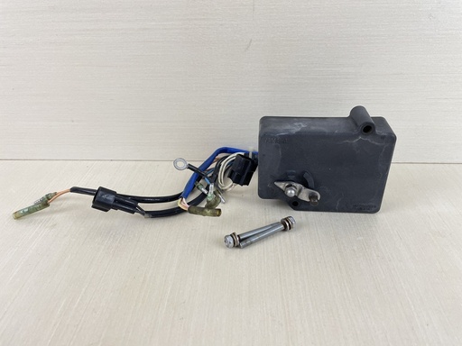 [009263] 2001 Yamaha 50HP 2 Stroke Outboard C.D.I CDI Unit Assembly 63D-85540-01-00