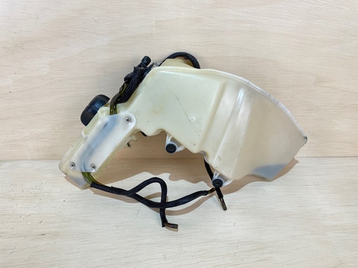[3125] 2007 Evinrude Etec 40HP Oil Tank With Pump Assembly 5007250 5007251