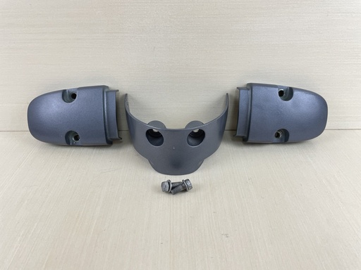 [009470] 2004 Yamaha 40HP 4 Stroke Outboard Lower Motor Mount Cover Set 67C-44552-01-4D