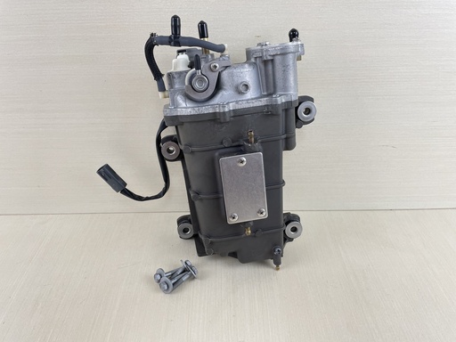 [009656] 2015 Yamaha 200HP F200 4 Stroke Outboard Float Chamber Assembly Fuel 6DA-14180-00-00