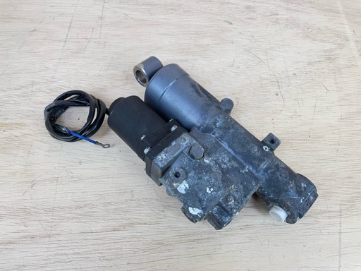 [2127] Yamaha Outboard Engine Power Trim & Tilt Assembly 90HP 115HP 6EK-43800-02-00