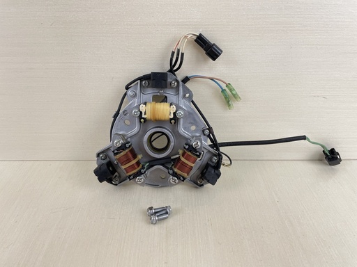 [009702] 2009 Yamaha 50HP 2 Stroke Outboard Pulser Charge Coil Base Assembly 63D-85560-10-00