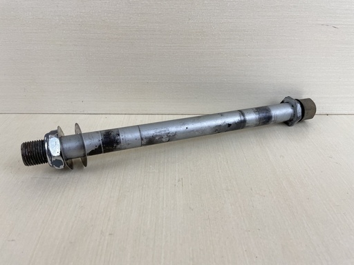 [009714] Yamaha 90HP 2 Stroke Outboard Tilt Tube Clamp Bracket Bolt 688-43131-03-00