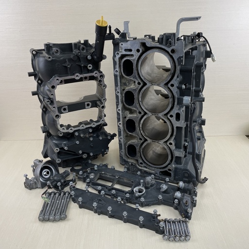 [009675] 2015 Yamaha 200HP F200 4 Stroke Outboard Crankcase Block Assembly 6DA-15109-00-9S