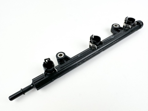 [044929] 2015 Yamaha 250 HP 4 Stroke Outboard Delivery Pipe Starboard Fuel Rail {mpn} OEM