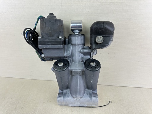 [010208] 2006 Suzuki 150HP 4 Stroke Outboard Power Trim Tilt Unit Assembly 48503-96J03