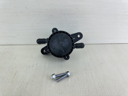 [010197] 2006 Suzuki 150HP DF150 4 Stroke Outboard Engine Fuel Pump 15100-96J01