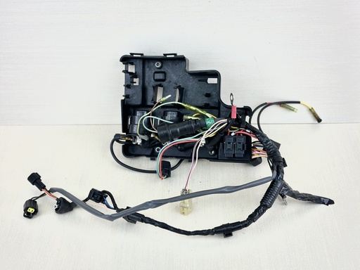 [010224] 2003 Yamaha 80HP 4 Stroke Outboard Engine Wire Harness Assembly 67F-82590-04-00