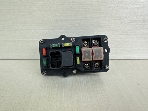 [010247] 2006 Yamaha 150HP 4 Stroke Outboard Fuse Box Assembly 63P-82170-00-00