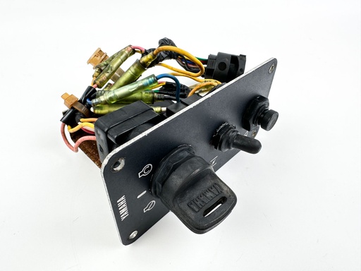 [047527] Yamaha Outboard Single Engine Key Switch & Key - 2 Stroke