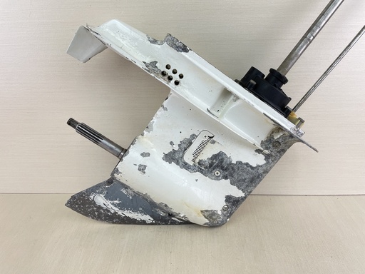 [010303] 89 - 92 Johnson Evinrude 40 50 HP 2 Stroke Outboard 20" Lower Unit Gear Case 0435277