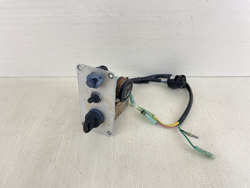 [010373] Yamaha Outboard Single Engine Key Switch With Key - Used