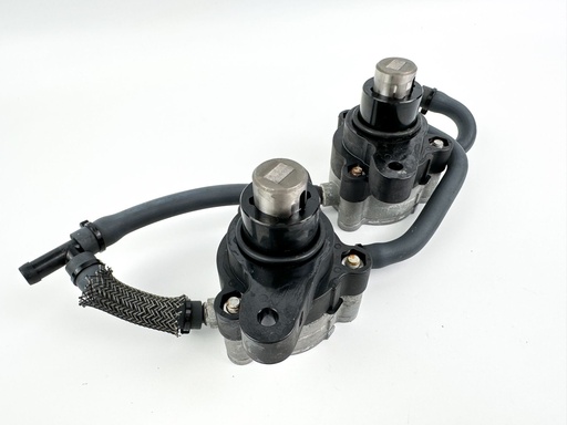 [048322] 2007 Yamaha 150 HP 4 Stroke Outboard Fuel Pump {mpn} OEM