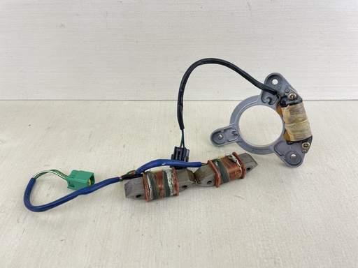 [010555] 2004 Yamaha 60HP 2 Stroke Outboard Charge Lighting Coil Pulser Set