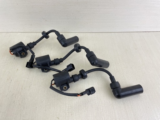 [010573] 2000 Yamaha 40HP 4 Stroke Outboard Ignition Coil & Wire 67C-85570-00-00