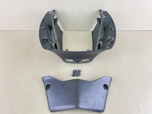 [010723] 2002 Yamaha 200HP 2 Stroke Outboard Bottom Lower Apron Cover 6R3-42741-02-8D